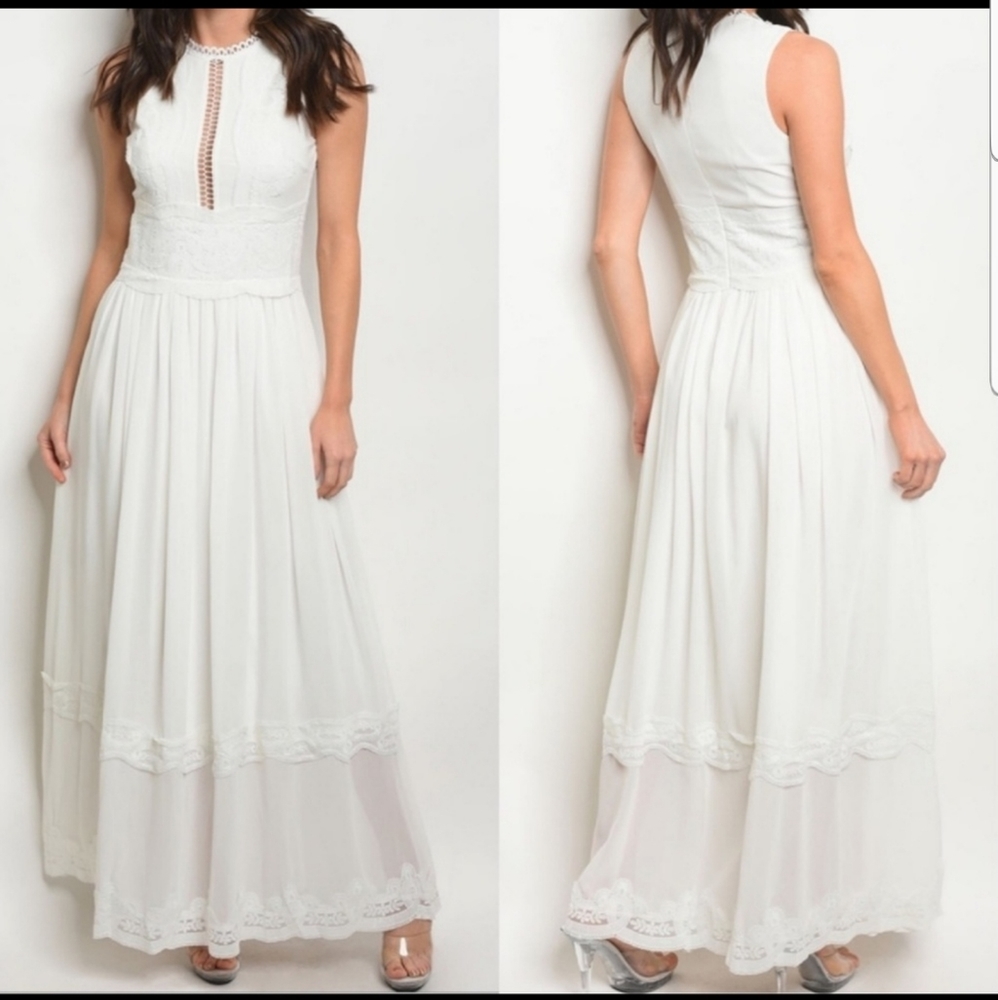 New White lace maxi dress 💚🥂⚘